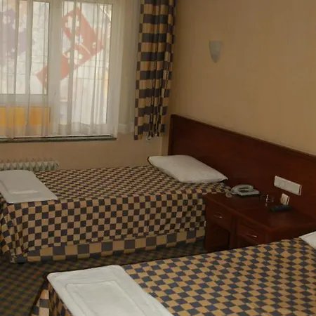 Hotel Saray 3*