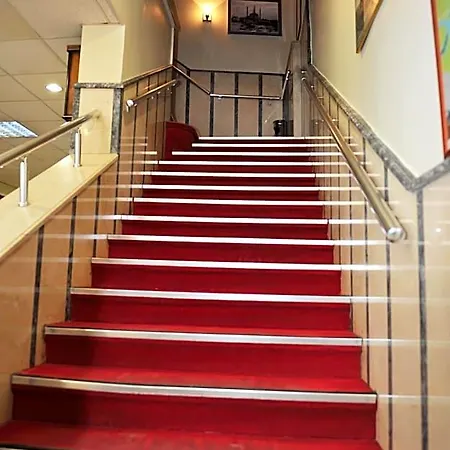 Saray Hotel