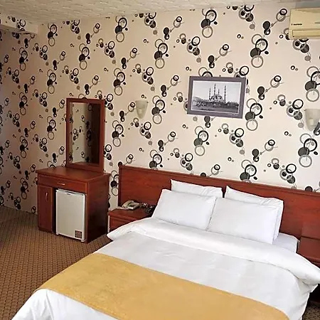 Hotel Saray 3*